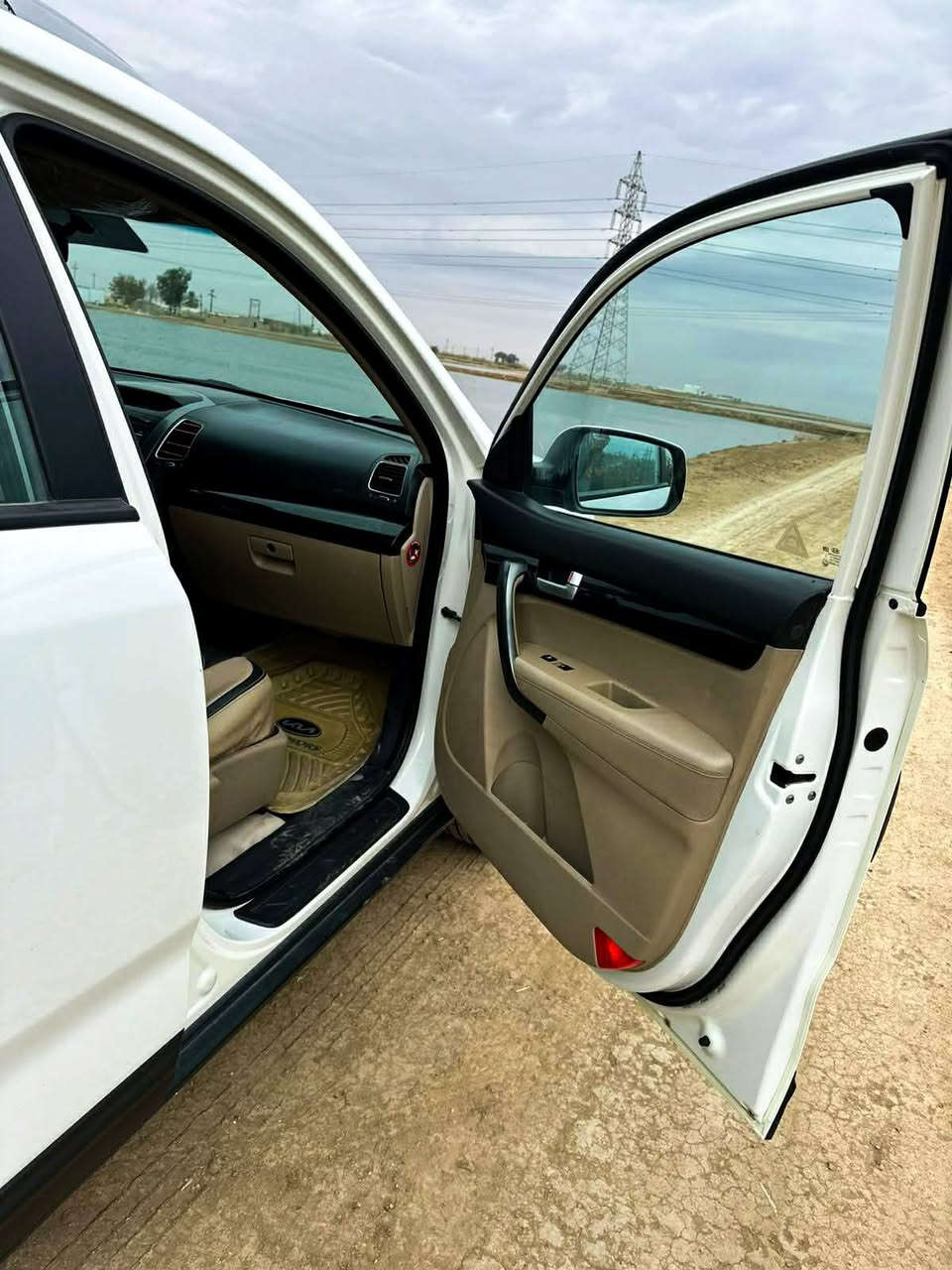 سورنتو موديل 15 خليجي 6سلندر 7راكب رقم بغداد مكفولة من الضربة  السعر المطلوب 176 تفاصيل اكثر الاتصال على الرقم *********** سونارها موجود الشراي يتواصل
