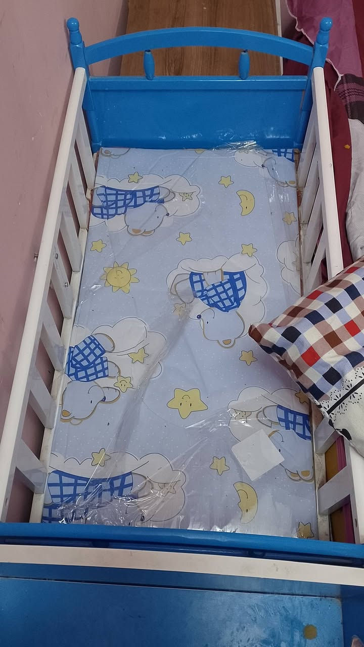 السلام عليكم جربايه طفل للبيع نضيفه اي ضرر مابيهه دوشك وياهه ب30الف مكاني حي اور سبع قصور


**إذا كنت صاحب هذا الإعلان وتريد حذفه لأي سبب، رجاءا أرسل رسالة إلى الدعم الفني**