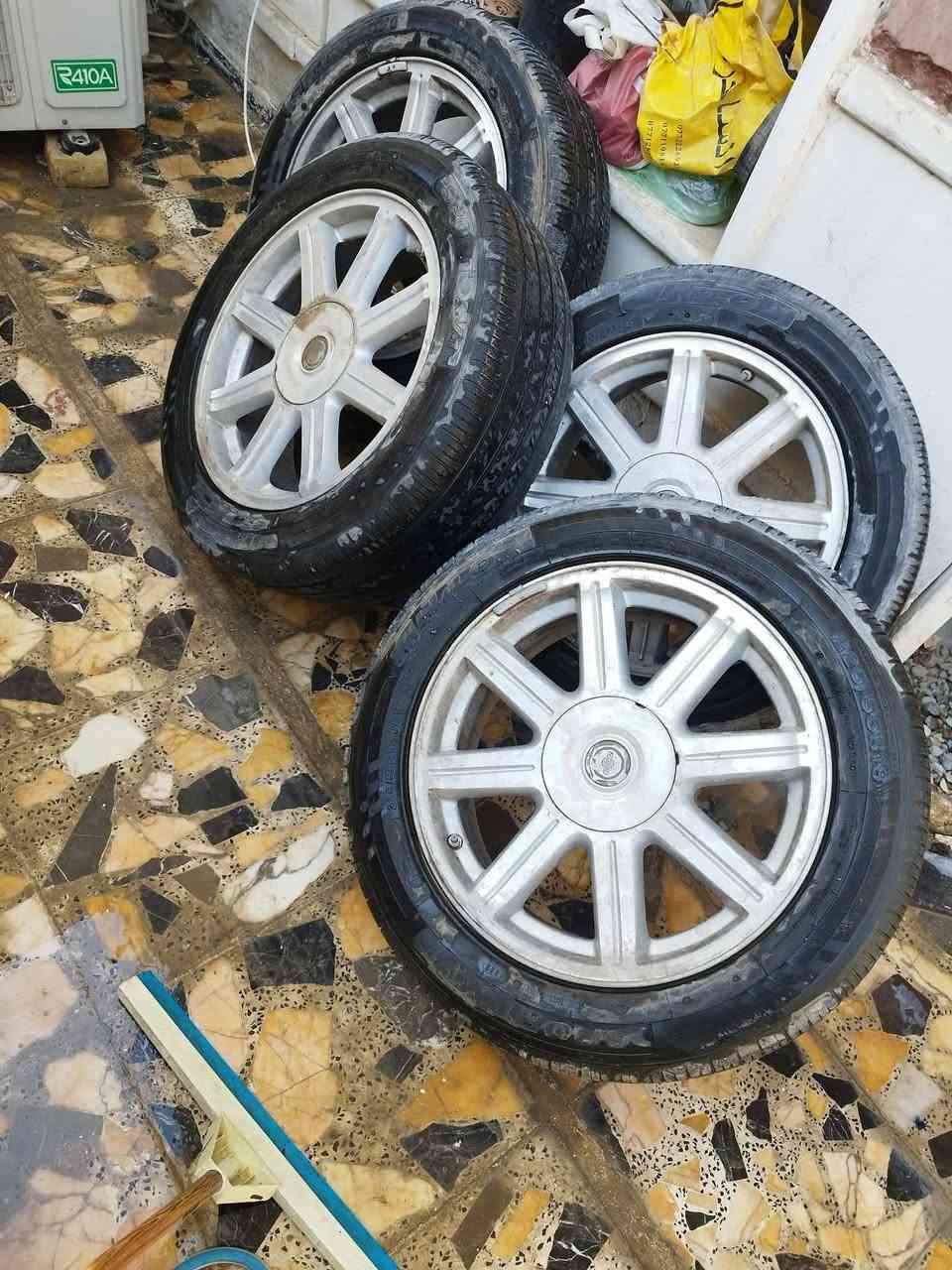 ويل كب امريكي اصلي حجم 18 مع تخم تاير نضيف 

السعر 275 

ممكن بيع  الويل فقط 175


**إذا كنت صاحب هذا الإعلان وتريد حذفه لأي سبب، رجاءا أرسل رسالة إلى الدعم الفني**