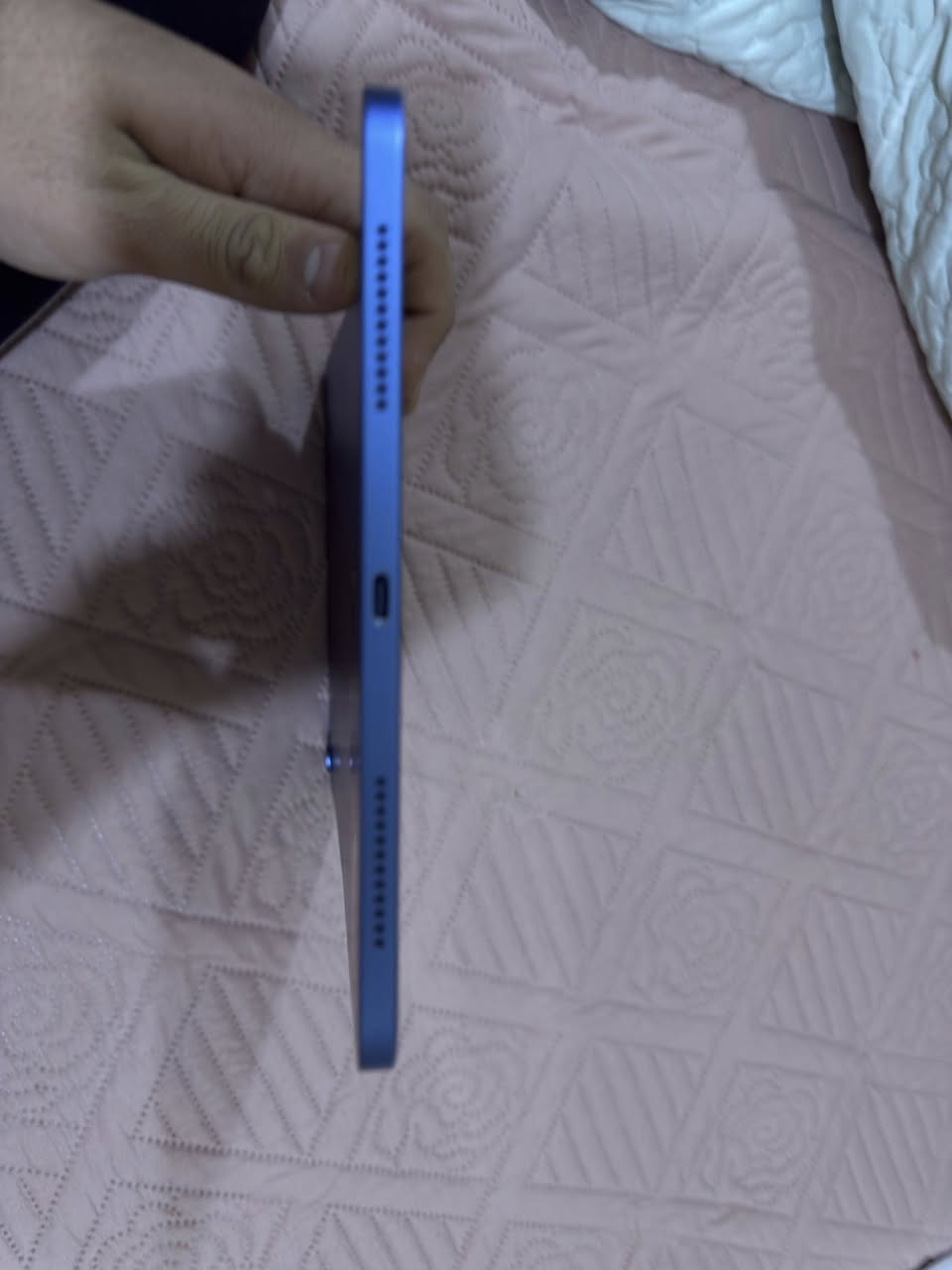 ايباد ipad 10
الذاكرة 128
نموذجM
بطارية 100
منفذ الشحن تايبسي 
فقط يحتاج تبديل شاشة فقطط
السعر والاستفسار :***********
