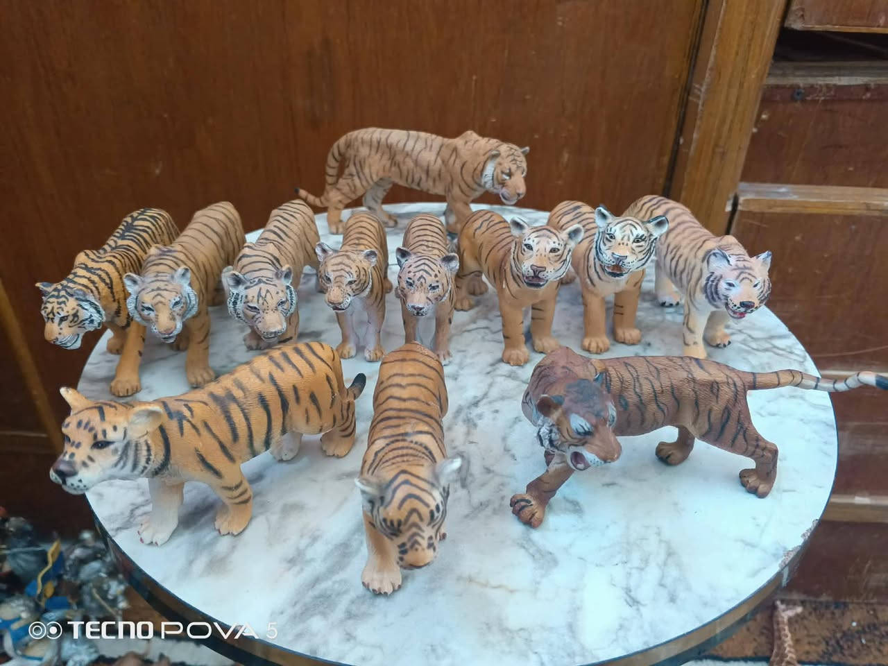 السلام عليكم 
مجموعة شلايش وشركات اخرى 
١٧٠ قطعه تقريبا 
 فرسان وحيوانات كل القطع جديده كدامكم 

ينباعون مجموعه سعر القطعه ٤.٥


**إذا كنت صاحب هذا الإعلان وتريد حذفه لأي سبب، رجاءا أرسل رسالة إلى الدعم الفني**