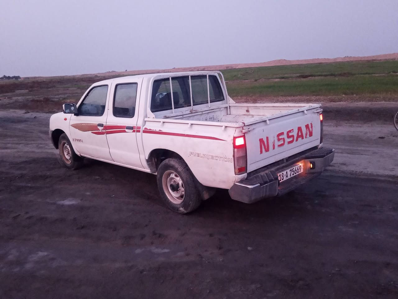 سلام عليكم للبيع نيسان 2008 رقم بابل نكليزي سنويه جديده  2031شرط تحويل سياره حلوه نضيفه مكفوله من الكلبه ماعده طخات بلبدي بصيطه كير محرك وشاصي مكفولات لشرط سعر 85وبيه مجال ***********مكان سماوه الخضر مكلف بنشر
