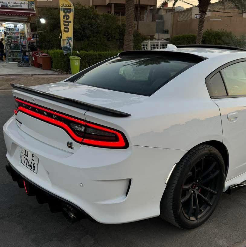 السلام عليكم
چارجر موديل2022 
ماشيه 25ميل فول خنك للاخير 
داخل احمر 
اضافات برمجه +شوته اي اف اي
ضرره موجود بل صوره عليه ولف 82 بلكات ريسنك فيت بم ريسنك 
السياره رقم بغداد تحويل ثاني يوم 
السعر 257 وبيه مجال
اي استفسار اتصل 
***********
