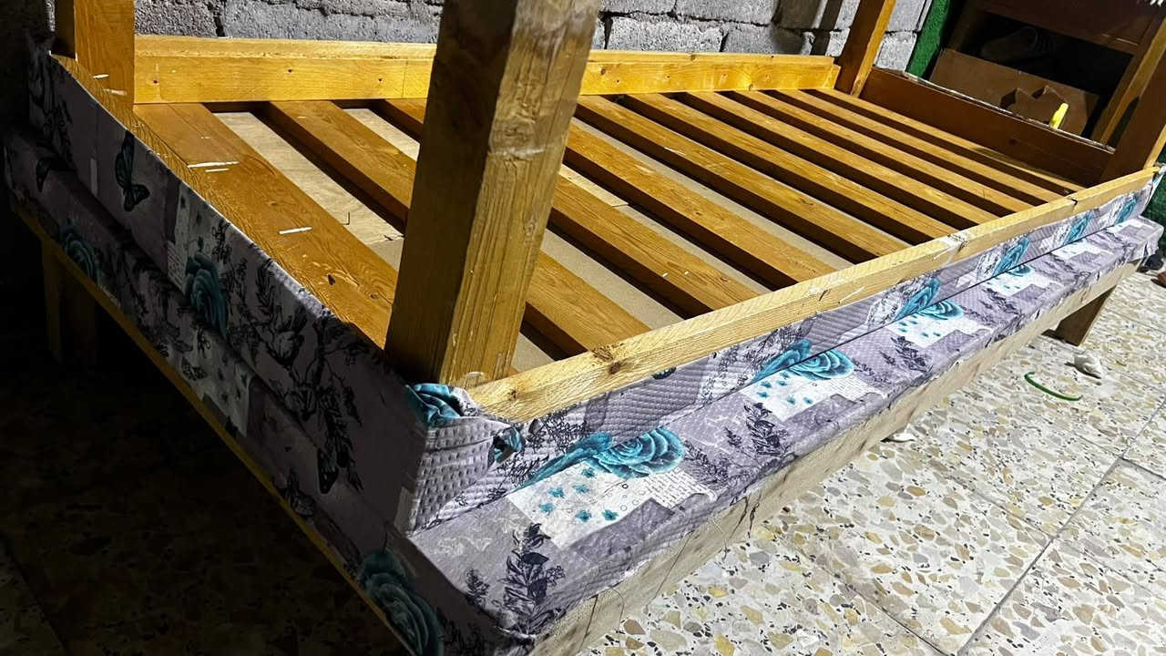 سلام عليكم 
جرابي شبابيه للبيع مع المنادر طبيه تفصال الون ابيض 
السعر ب300 مع المنادر 
***********
