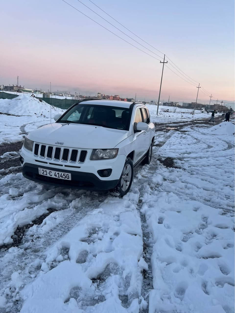 جێپ کۆمپاس مۆدێل 2016 دەبڵ ئەکسل4*4
کوشن جڵد کوشن هیتەر  شەغال 
تەبرید ساردوو گەرم 
سەنەوی تا 2029
چوار تایەی نوێ  دوپارچەی بۆیاغەبێ ناوگرتن 
سەیارەیەکی عایلی موڕتاح بۆسعر پەیوەندی بکە بە 
ژ.م. ***********
یان مەسج بکە رانية, السليمانية
