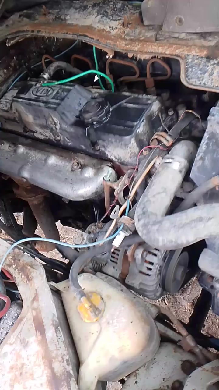 السلام عليكم للبيع غراض بريجو مكينه بيه بخار كلش قليل كير واكسل مكفولات تريد السياره كله او شتحتاج غراض موجود سعر السياره كله 10 مكاني بغداد البياع ***********
