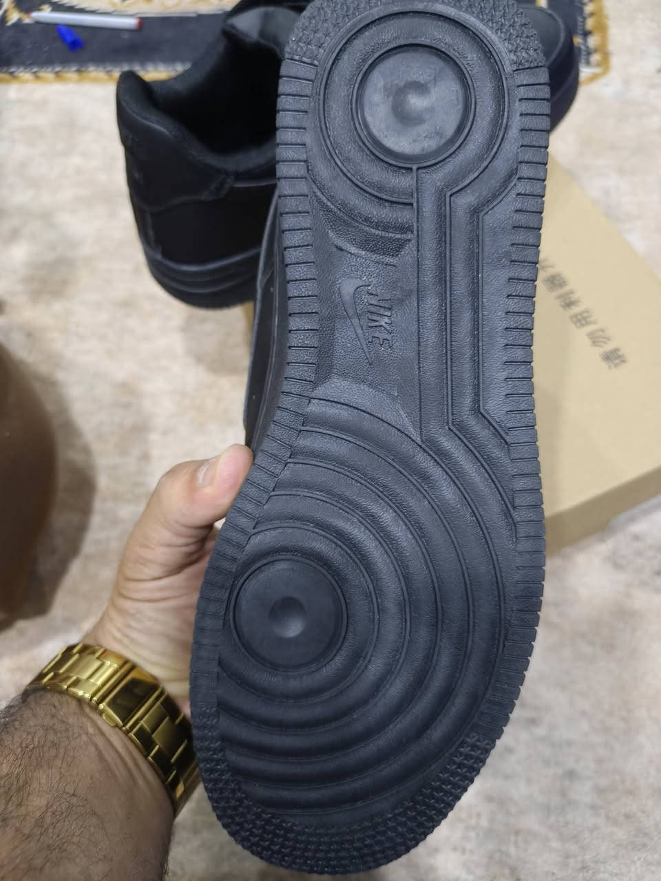 السلام عليكم شباب
Nike Air Force 
القطعه ماستر فيتنامي 
جلد 
قياس 43 
طول القدم 26.5


**إذا كنت صاحب هذا الإعلان وتريد حذفه لأي سبب، رجاءا أرسل رسالة إلى الدعم الفني**