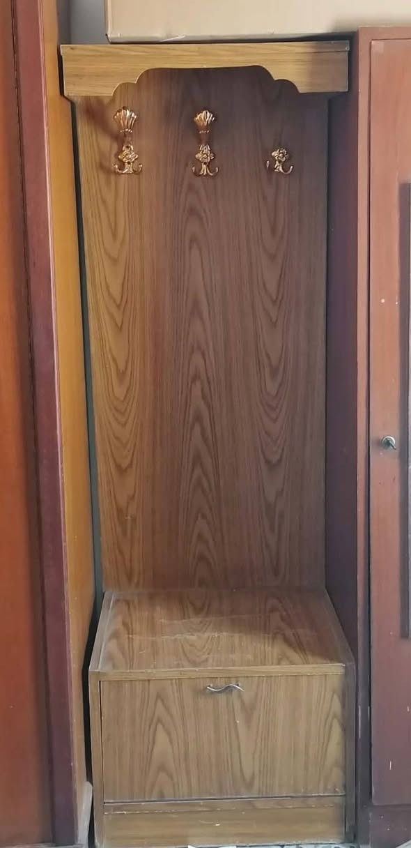 ميز وزاوية للبيع الميز اشوية تعبان قيم واخذ


**إذا كنت صاحب هذا الإعلان وتريد حذفه لأي سبب، رجاءا أرسل رسالة إلى الدعم الفني**