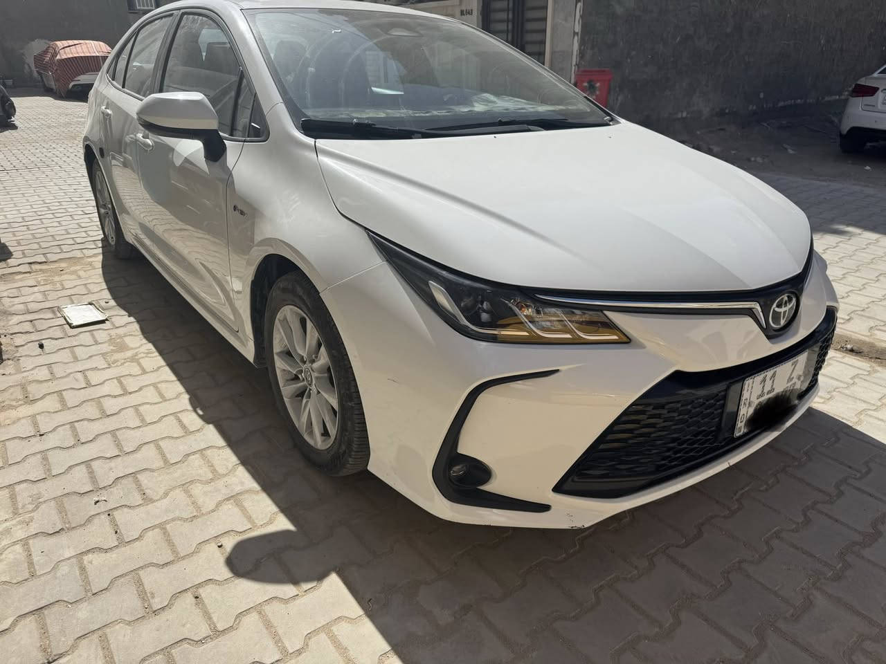 كورلا هايبرد موديل ٢٥ ماشيه ٢٥ الف فول مواصفات مكفوله من الصبغ والبارد بيها رصعه جاملغ خلفي ووحده بالبنيد مال حصوايه رقم بغداد تحويل ثاني يوم السعر ١٥٣ بي محال بسيط للاتصال ***********
