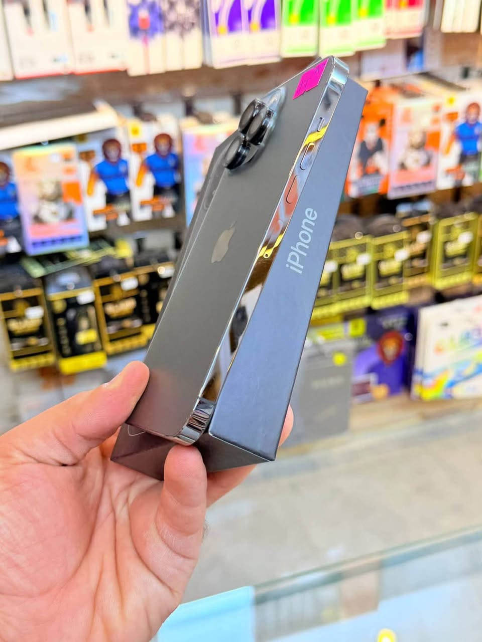 ايفون 13 برو ماكس ( بيع او مراوس )
ذاكره 1 تيرا يعني الف كيكه بطاريه 85 لوك الجهاز حاله حال الجديد من كد مانضيف وتر بروف ميعبر هوا كله نورمال وتفحص وين ميعجبك وبي ضمان 5 ايام كامل ملحقاته نضافه فول كانما فاتحه من الكارتونه 100‎%‎ لون اسود
السعر 650 وبي مجال حق الجيه
واتساب ***********
