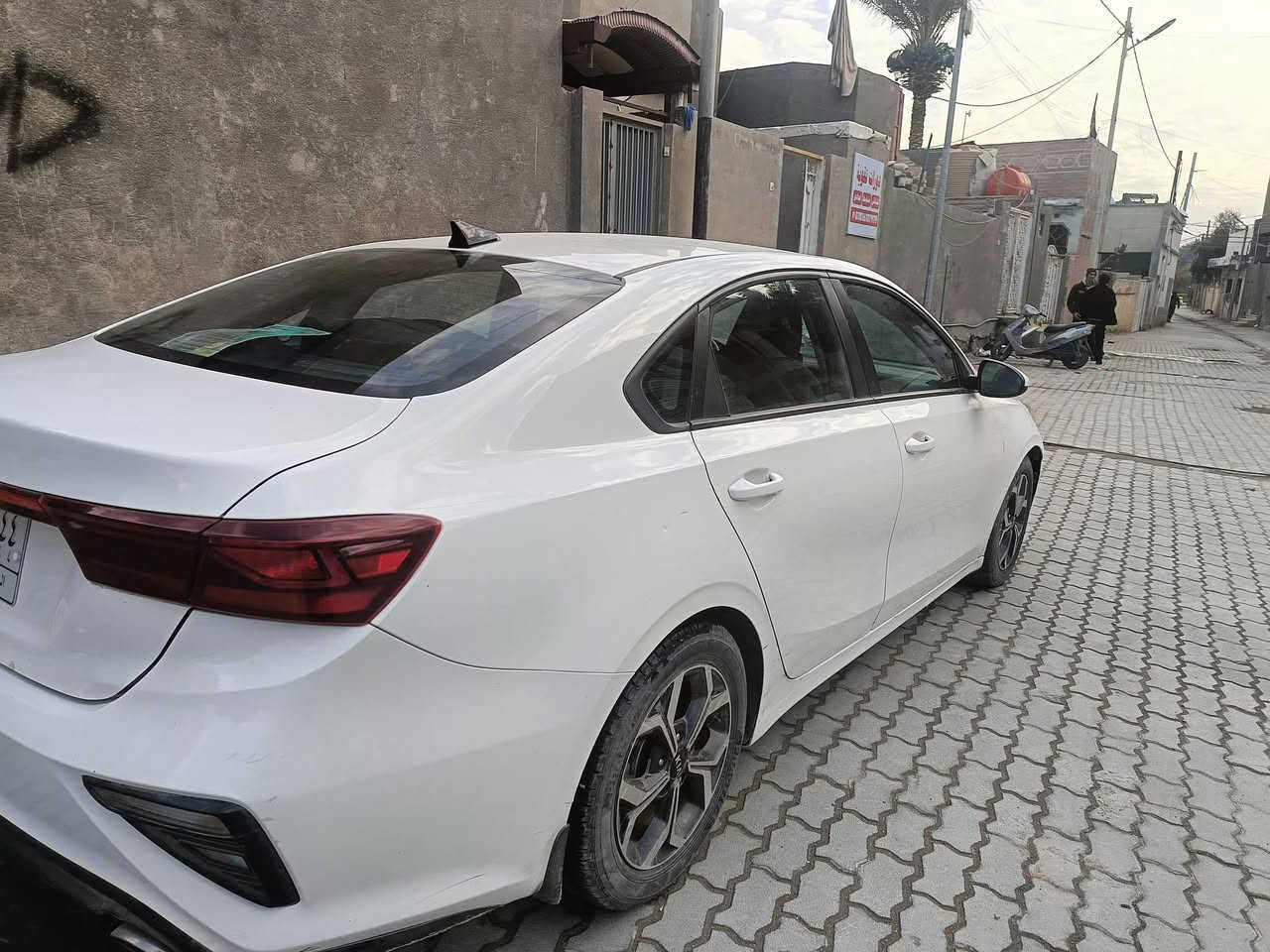 فورتي مناسبة ب115 وبيها مجال
محرك كير كفالة 
موديل 20

محرك 2000 دوش

كير 6 اصل المرغوب 

بيها تبديل جاملغين وبنيد

معوقين مثنى شهرين تخلص مداور ووكالة 

***********
