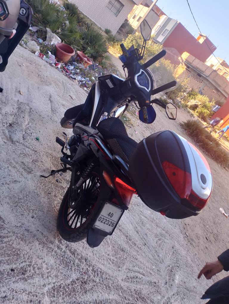 هاد الصانية(sanya ) طنجة 
البيع فيها التمن مزيان
مولاها وقف على البيع  
مدربات والو المطور ديالو مليح جي ركب و شوف البياسة كيفاش عملى عاد يبانلك شنو دير  كتباع  هيداك بكولشي ديالة و راسورنس را مزال في 3شهر 
التمن مزيان ديال البيع 
0771167344 طنجة, طنجة أصيلة


**إذا كنت صاحب هذا الإعلان وتريد حذفه لأي سبب، رجاءا أرسل رسالة إلى الدعم الفني**