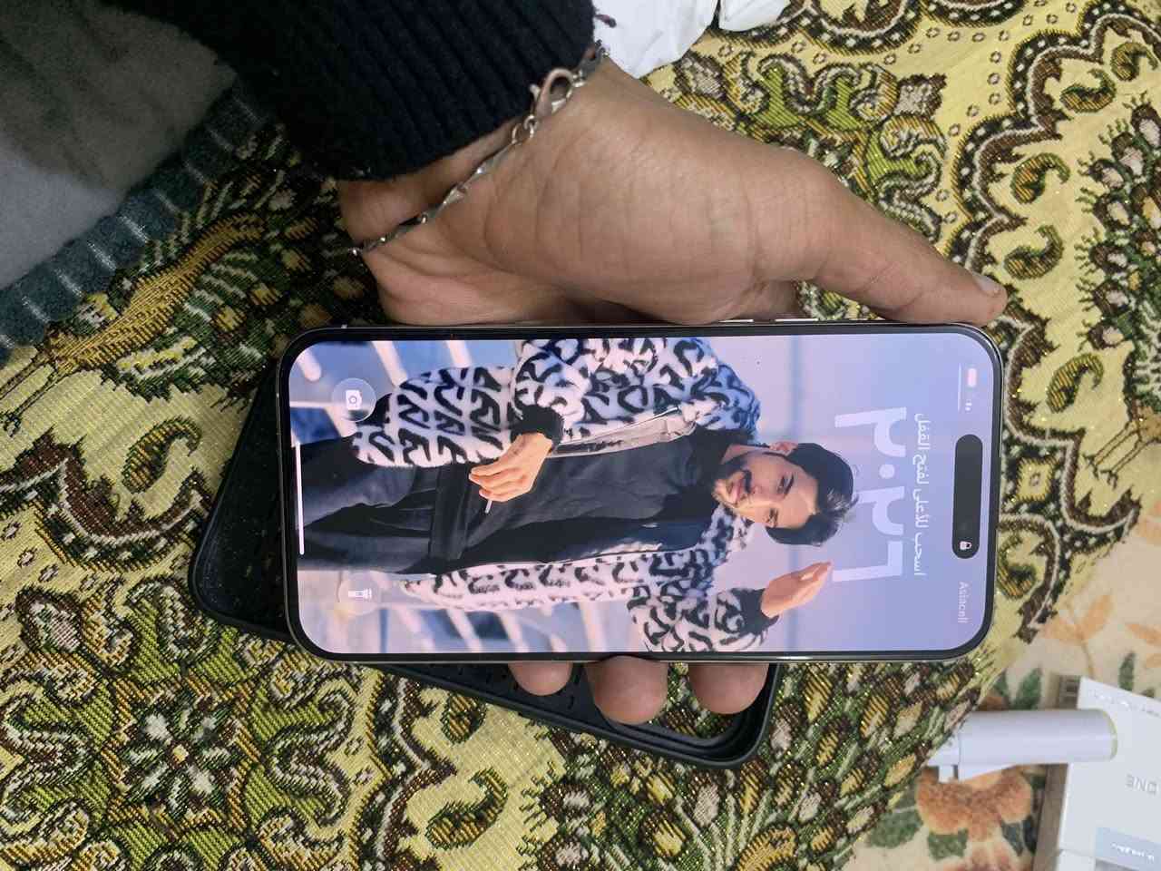 سلام عليكم جهاز ايفون 15  برو ماكس ذاكره 256 بطاريه 95 لون ابيض برغي ممفتوح بي شرق اوسط استعمال شخصي للمعلوم لجهاز شهرين مستعمل وانظم ملحقاته كارتون وكيبل وين ميعجبك تفحص افحص 

السعر  مليون و200 بي شي بسيط 

رقم الهاتف *********** 

مكاني بابل قضاء القاسم
