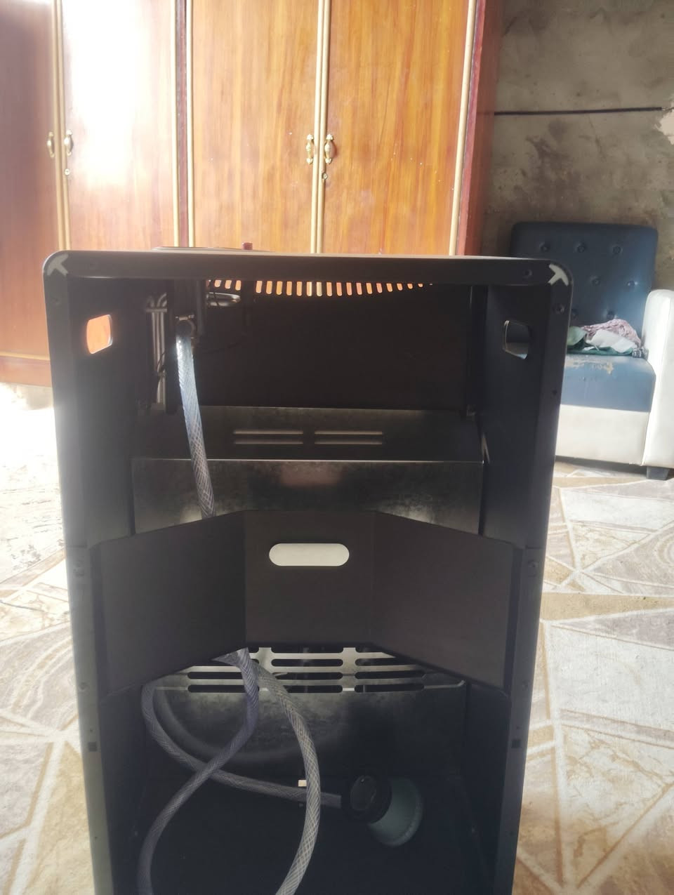 غراض للبيع كلمن وسعرة اسعار مناسبة ***********
