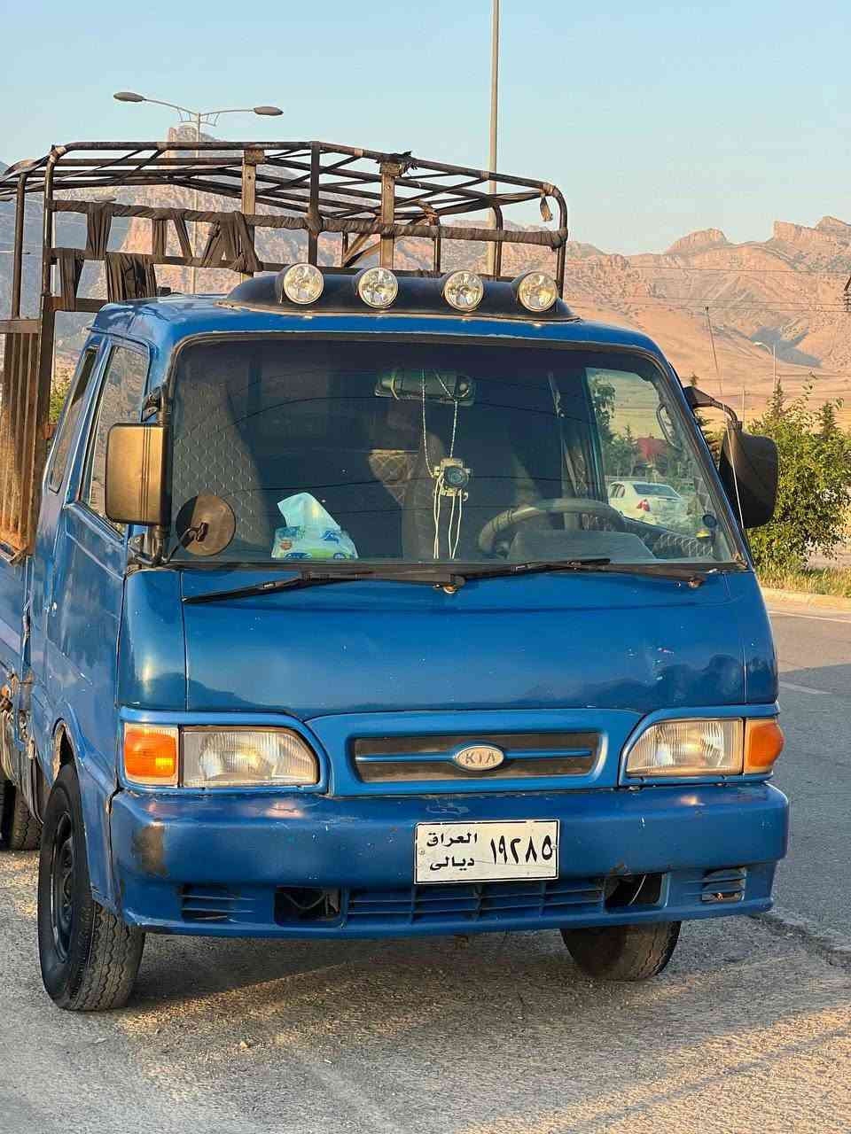 کیا دوو تەنی مودیلی 1994 مەکینەی  سی هەزار گیر و مەکینە و ئەکسل بە شەرت ئارمی پلاسیکی سلێمانی ئارمەکەی ون بووە کۆدی مروری بو کراوە سعری 33 گەڵا و مەعامەلە***********
