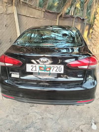 كيا فورتي 2017 للبيع سعر 125 وبيها مجال 07716827220