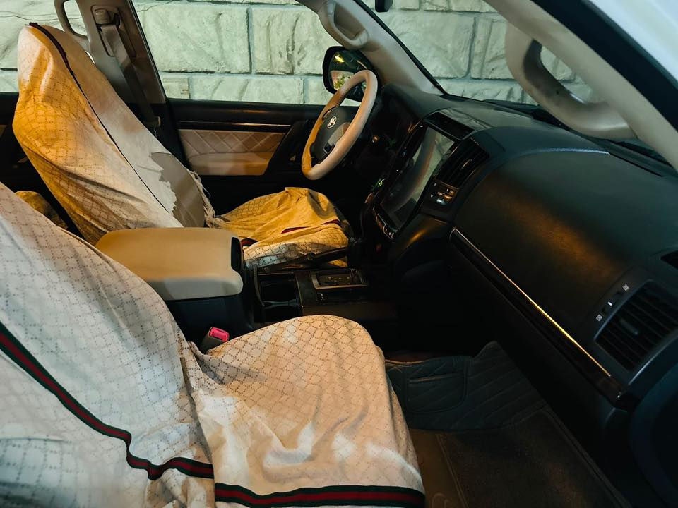 لاندكروز 2011ستينيه بيه باب بدل مال شركه والباقي مكفول كفاله عامه والمواصفات معروفه مال ستينيه اني مكلف بل نشر هاذه رقم راعيه ‭0770 973 6219
