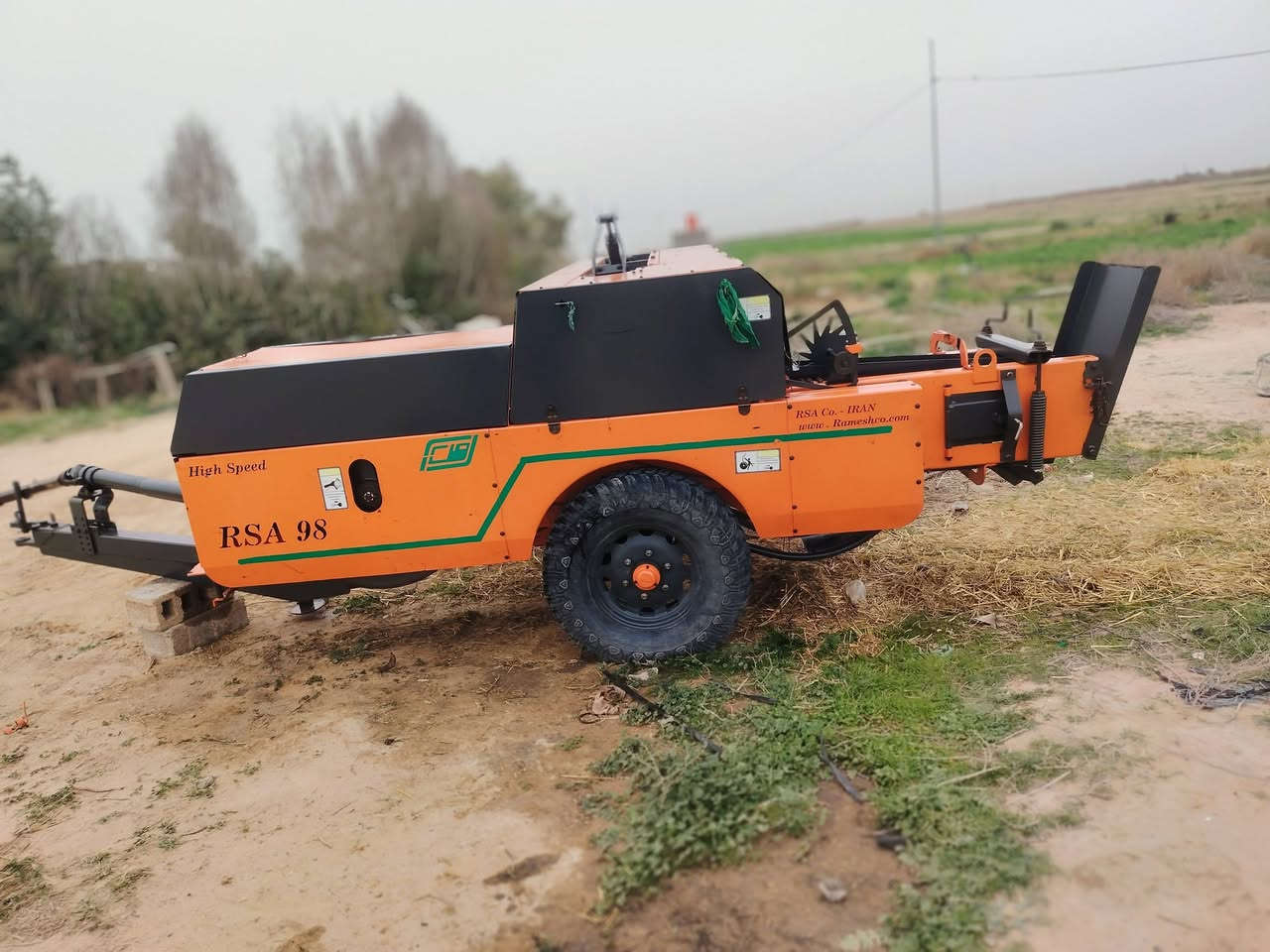 سلام عليكم كابسه البيع يرانيه زنجيل مديل 2024مكان كربلاء شارع كربلاء نجف عامود 947رقم الهاتف ***********
