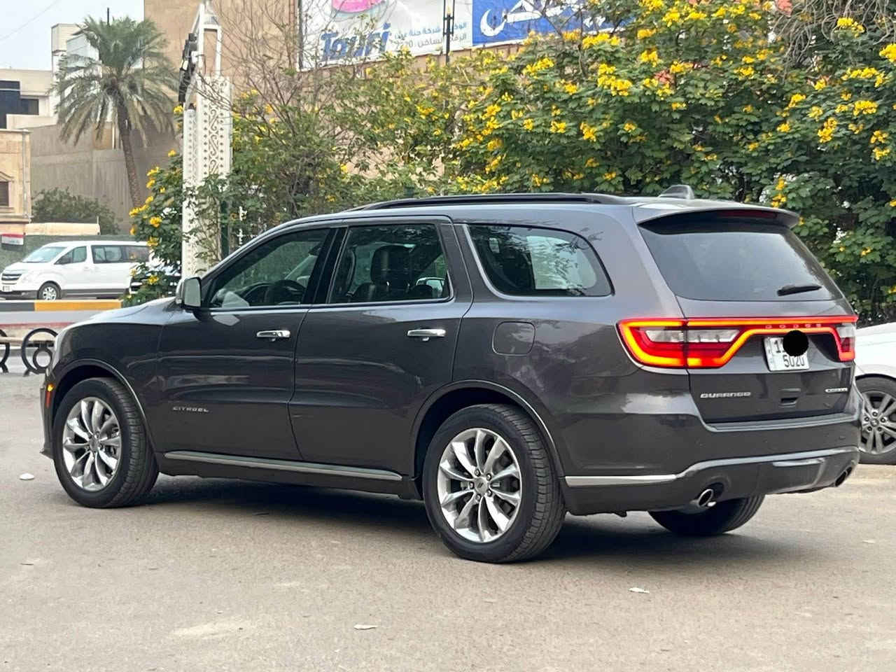 دوج دورنكو سيتاديل 2021

سياره فئه خاصه فول مواصفات للاخير اعلى مواصفات بالدورنكو 
رقم بغداد ((( مميز ))) 
محرك v6 3600 
ماشيه 30 ميل  
حادثها جاملغ امامي يمنه واهنا بالعراق صبغ باب امامي اثر طخه بسيطه 
مواصفات:
‏- [x] رادار امامي 
بصمه 
سبعه راكب 
رادار خروج عن المسار 
رادار نقطه عمياء 
سلايت (فتحه )
تو ويل 
كشنات جلد 
كشنات تدفئه تبريد اماميه خلفيه 
كشنات كهرباء 
كشنات vip
شحن وايرليس للتلفون
ستيرن تدفئه 
ستيرن كهربائي 
شفتات ستيرن
صندوك شفط 
خزن وضعيات الجلوس 
‏Auto start
ايكو وسبورت وقياده نورمل 
حساسات خلفيه 
حساسات اماميه
ردار امامي وجانبي 
توقف ذاتي 
مكانها بغداد 
السعر 270

*********** بغداد, العراق
