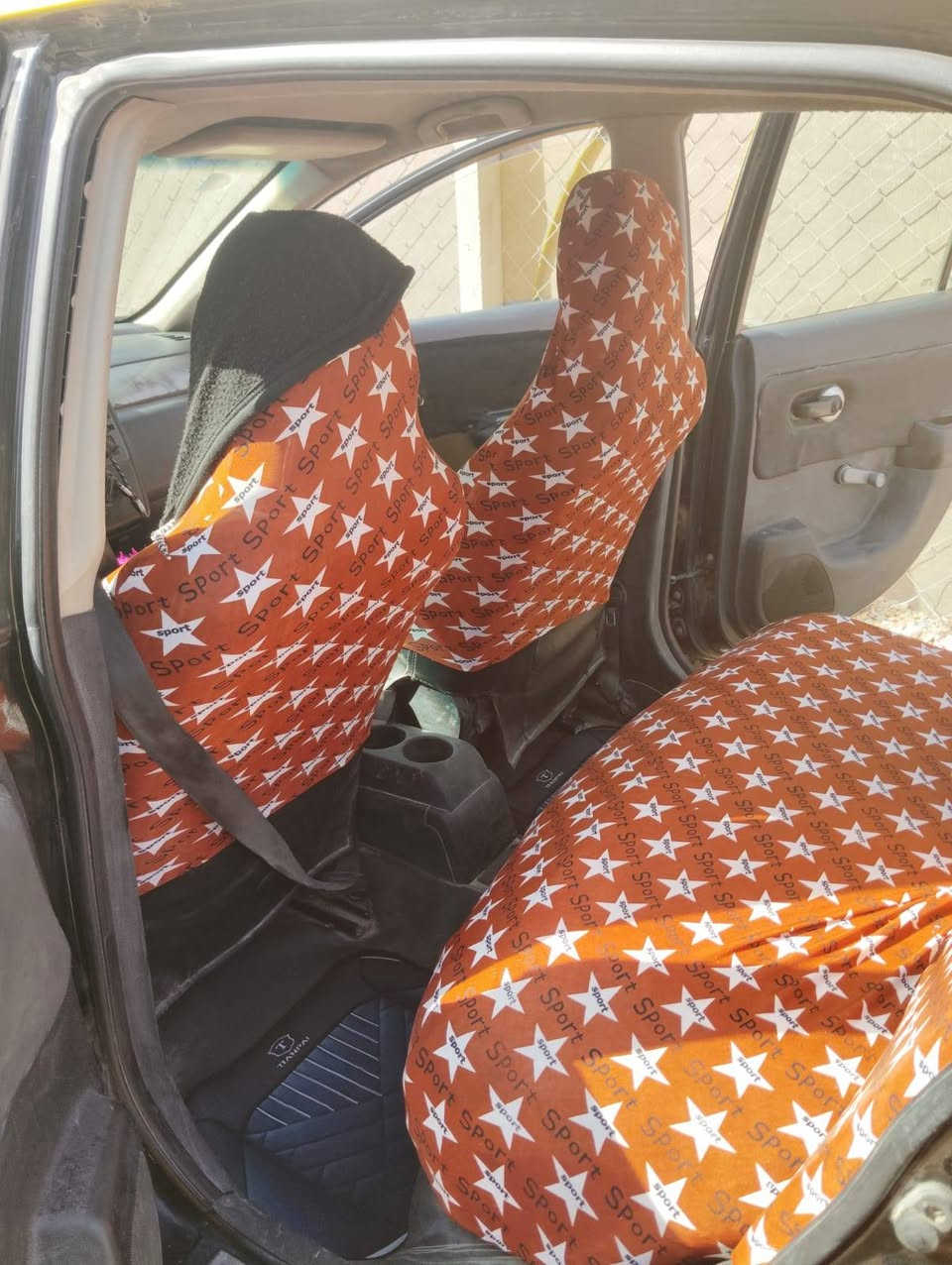 السعر ٤٥ وبيه مجال قليل الاتصال على الرقم *********** اني مكلف بالنشر
