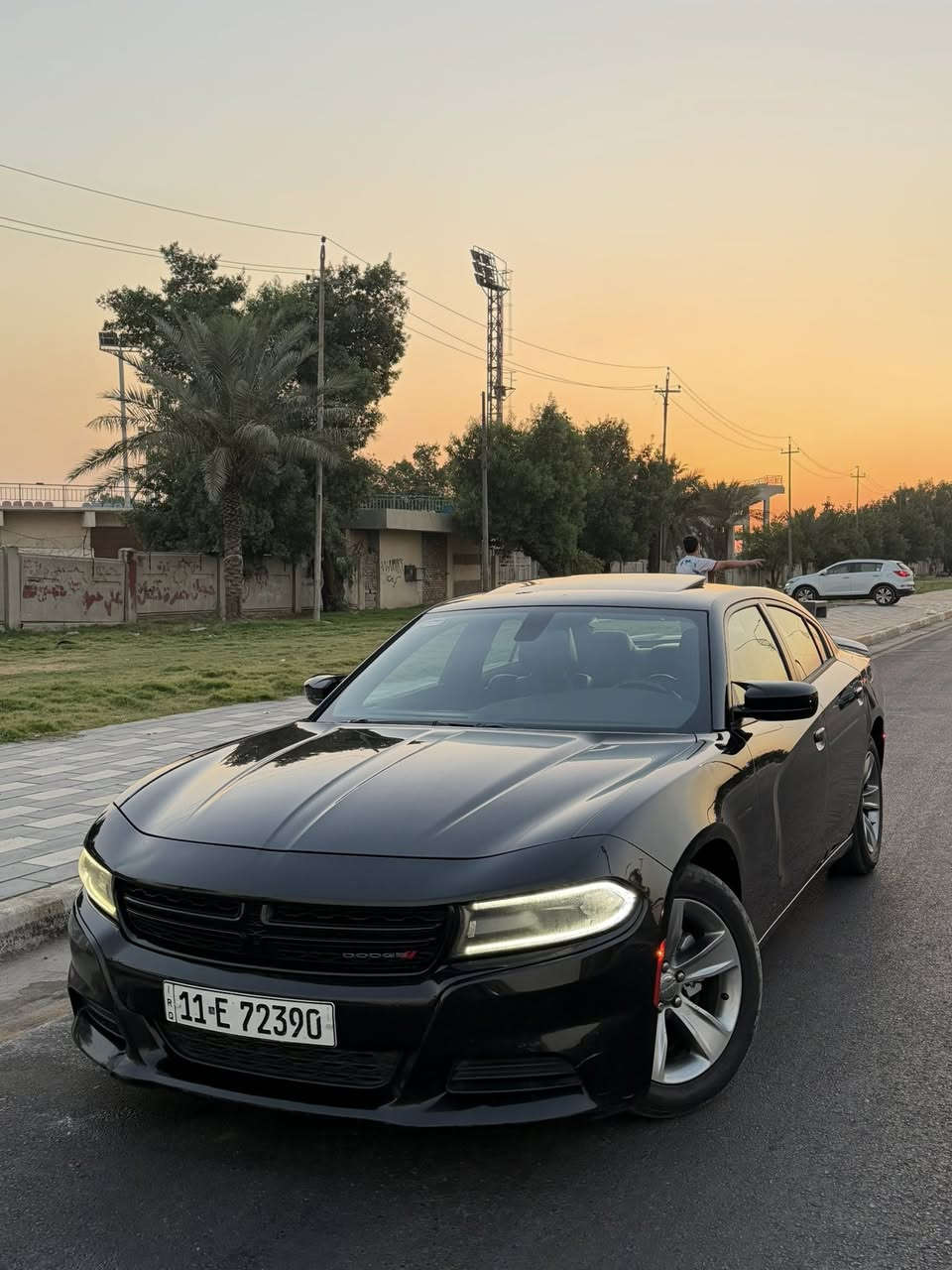 السلام عليكم جارجر 2020 اصل sxt بلص فول مواصفات ١/١ السعر ( 190) مكانها بغداد زيونه *********** سياره جاهزه بدون نقص محرك 3600 سته سلندر / فتحه سقف / شاشه جبيره 
كشنات جلد وكهرباء / خزن ميموري / بصمه تشغيل + بصمه ابواب / حساس خلفي وكامره / سياره رقم بغداد بسمي تحويل مباشر السياره بيها صبغ ٣ قطع فقط بدون دواخل بدون ايرباك 
الباقي مكفول وشرط الفحص الشراي يتصل
