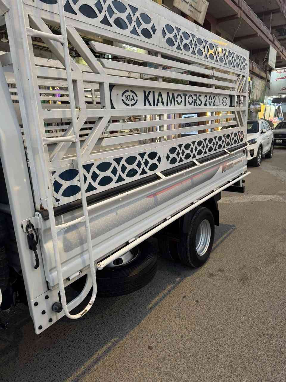 سلام عليكم
  كيا حمل فحل للبيع موديل ٢١
 محور كامل مكفوله كفاله عامه 
بسمي والتحويل ثاني يوم  رقم بغداد 
السعر ١٧٥$ وبيها مجال بسيط 
عنوان بغداد ابو غريب خان ضاري 
***********
***********
