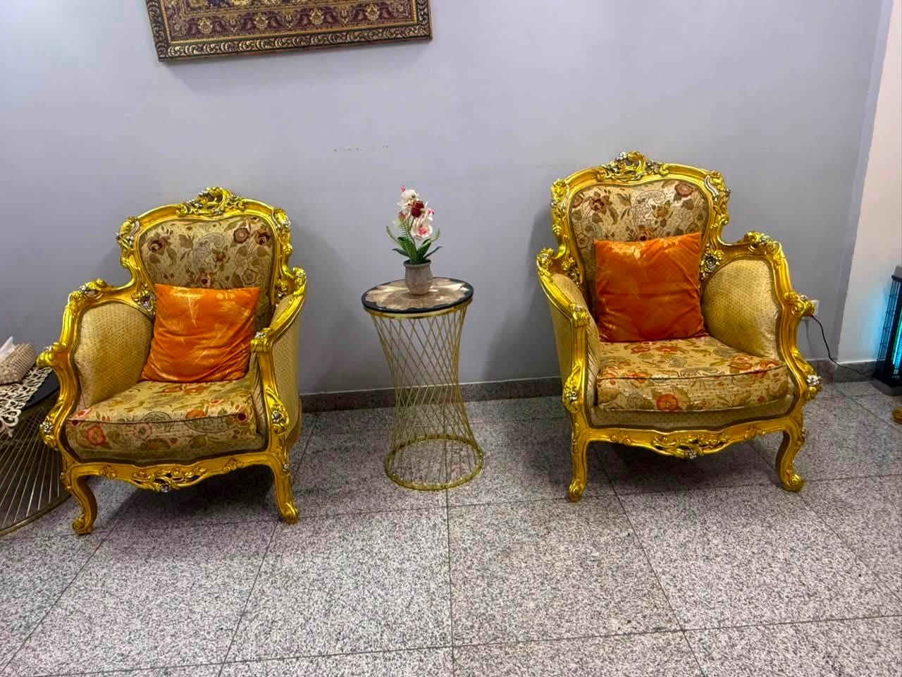 سلام عليكم تخم ملكي عدد 6 قطع للبيع ب سعر 450 وبي مجال مكاني بغداد الغزالية للاتصال او الاستفسار ***********
