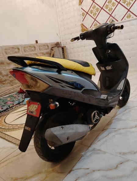 سلام عليكم ماكس عدله للبيع 49 ابلاد كامله الدراجه نضافه
سعره 650 وبيه مجال مكانه لدوانيه عفك رقمي *********** واتساب وخاص
