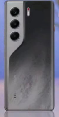 تكنو 40 • ٢٥٦ • احمر