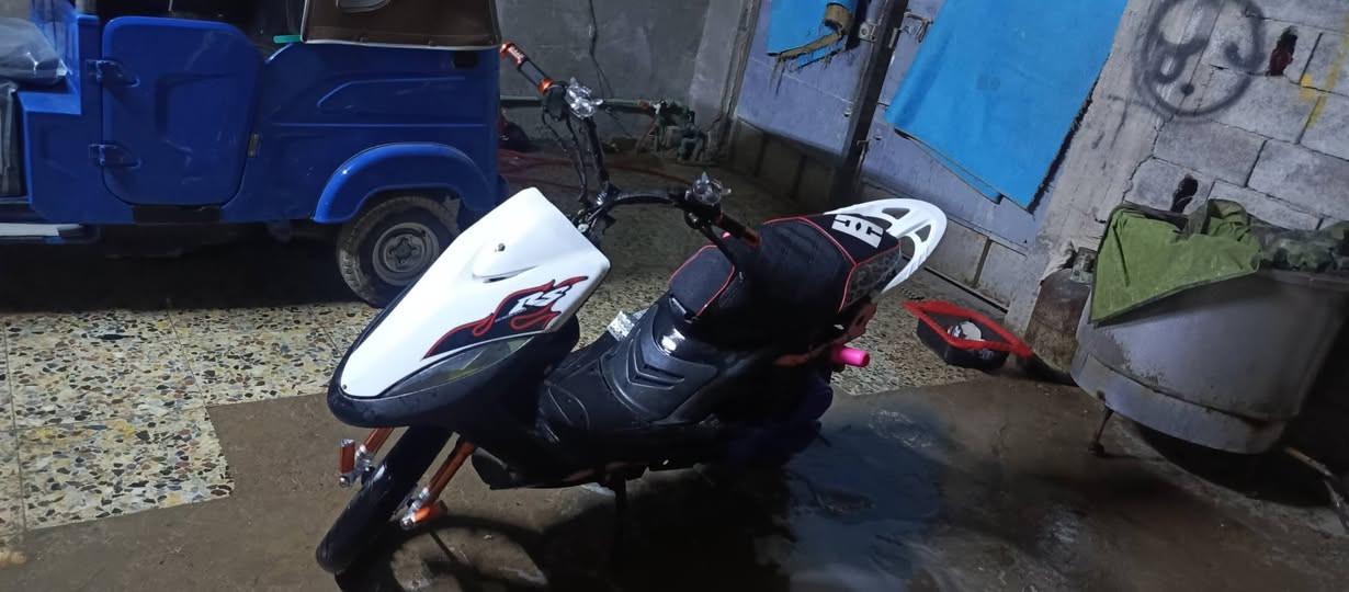 دراجة ماكس عدلة للبيع شغال نكرة السعر ٣٥٠مكان بغداد المشتل الشراي يتصل عل رقم ورجائن المو شراي لا يتعبني ***********
