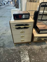 غرفة نوم • مودرن