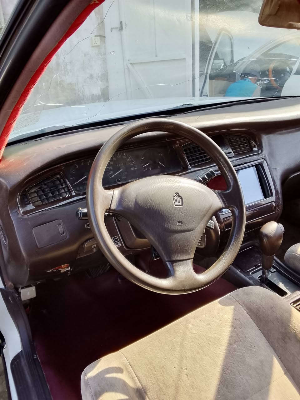 بطه للبيع
صبغ عام ما بيه اي نقص فقط تبريد سياره نصبته حلوه 
رقم انكليزي باسمي 
مداور ثاني يوم 
سياره جاهزه مال جناي 
*********** رقم راعيه وبي واتساب
