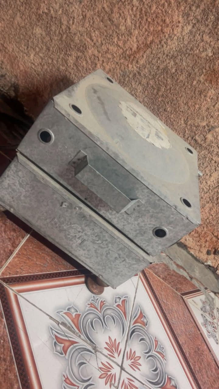 تنور عل غاز فقط يحتاج مسح
وسعر 35 الف فقط


**إذا كنت صاحب هذا الإعلان وتريد حذفه لأي سبب، رجاءا أرسل رسالة إلى الدعم الفني**