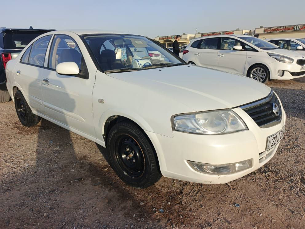 نيسان سني بدي كوري ٢٠١٠ اربيل 
كير ومكينه لا تنقيص ولا تبخير تبريد ثلج وتدفئة بيه نقص حداده 
بيه ضربه بالمدكر الخلفي جهة السايق  السياره نضيفه وحلوه  سنويه ل٢٠٢٧  سياره جاهزه فقط نقص حداده يحتاج السعر ٨٨ بيع او مراوس بسياره اقل سعر 
*********** البصرة, العراق
