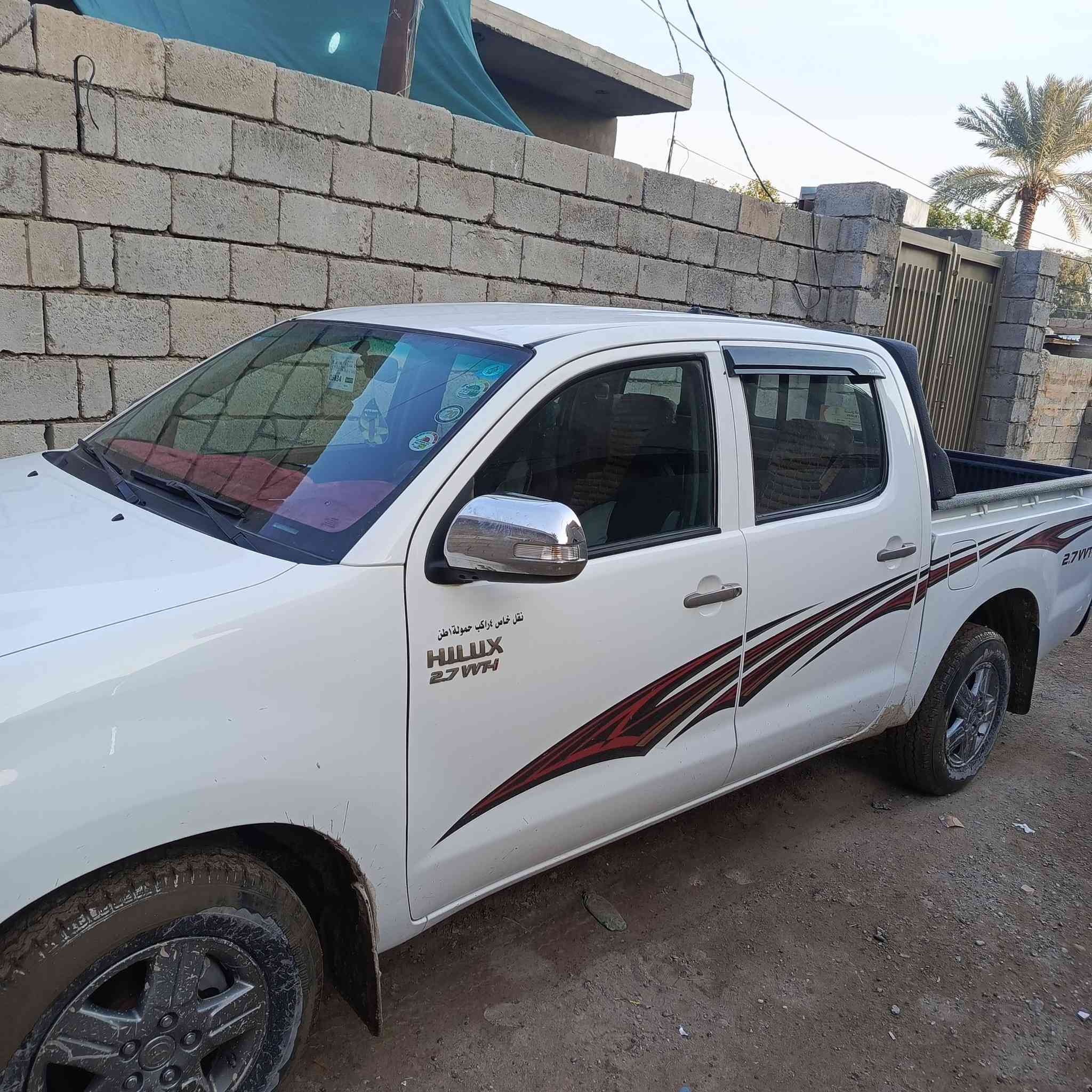 السلام عليكم تيوتا هيلوكس موديل 14كويتي شاصي 19رقم بغداد دولي سياره جديده لوك بلكارتون ماشيه ١١٢بيه بارد جدآ بصيط وتكحيل جدا بصيط السعر ٢٤٠مكاني صلاح الدين ‏‪***********‬‏
