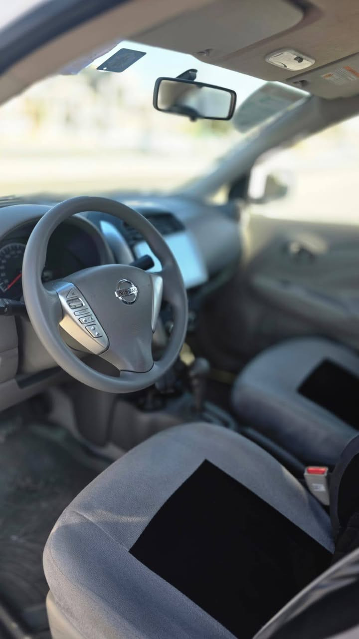 نيسان سني هندي موديل ٢٤ شركة السور البليته الزركه ماشيه ٢٩ سيارة بأسمي سعر ١٢٥ كفاله عامه ***********
