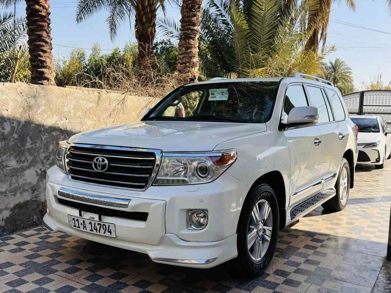 السلام عليكم 
لاند كروز 2012 فطيم مكفوله من الصبغ والتبديل بارد مقدار شبرين بالباب فقط وباقي السياره مكفوله وجديده ومناقصها شي
السعر 330 مكانها بابل ***********
