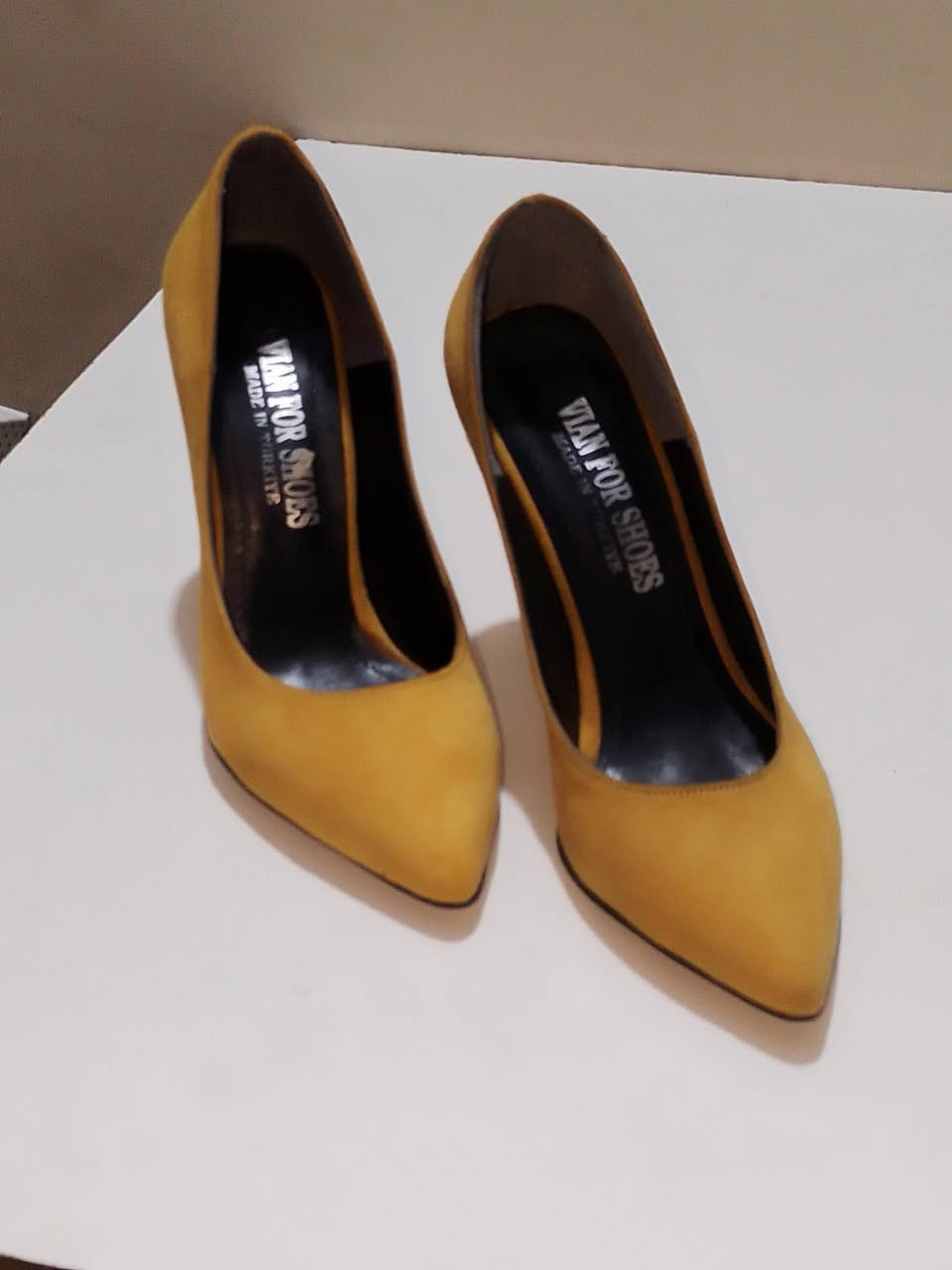 ✨عرض خاص وقت محدود✨
كعب نسائي أنيق بتصميم كلاسيك ✨
ألوان متعددة – مريح – مناسب لكل الإطلالات 💫
متوفر مقاسات 
سعره عل عرض صار 10 تلاف بدل 20 الف
توصيل جميع المحافظات 5الاف
للطلب راسلنا خاص


**إذا كنت صاحب هذا الإعلان وتريد حذفه لأي سبب، رجاءا أرسل رسالة إلى الدعم الفني**