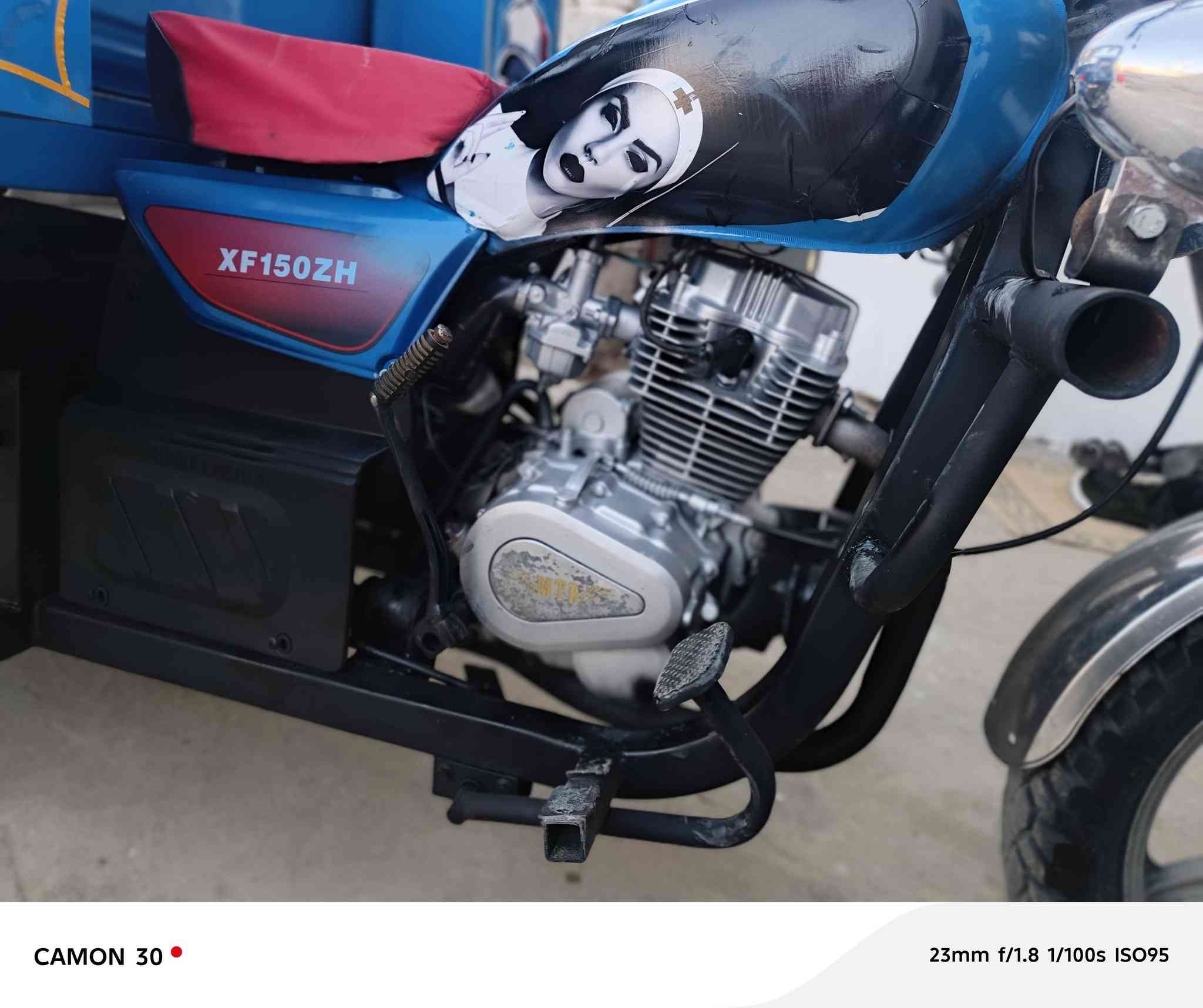 سلام عليكم ستوته جمره للبيع موديل 2016 اوراق اصولي شاصي كهربائيات ركبه مكفوله السعر مليون 550 وبيها مجال انتصل علئ الرقم و تتدلل ***********/***********
