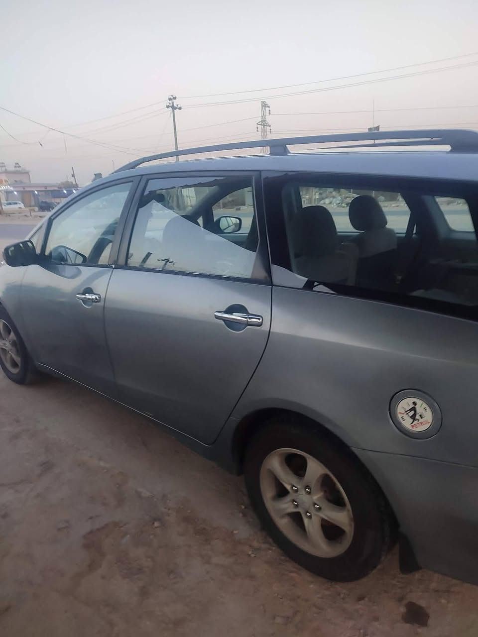 مسيوبيشي كلاندز 7 راكب موديل 2009 للبيع مكينه 2400 أربع سلندر تبريد 3 قطع بيه صبغ احزام سعر 85 وبيه مجال مكانه النجف/ خان النص او مراوس سياره 7 راكب تفاصيل أكثر اتصال *********** بي واتساب
