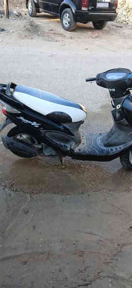 كامكو للبيع دراجه بعدهي رمبه شوفت عينك دراجه مكفوله كفاله عامه موديل ٢٠١٢ سعره ٧٥٠ وبيه مجال  الرقم ***********
