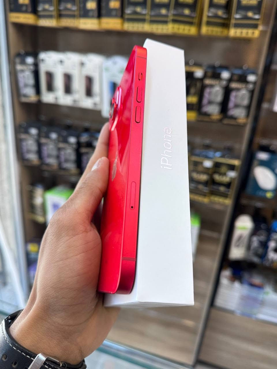ايفون 14بلاس ذاكره 128 بطاريه 95 🔥🚨نضافه 100‎%‎ زلغ مابي هو والجديد سوه نموذج M لونه المميز كامل ملحقاته وتر بروف وبلحاسبه كله نورمال وتر بروف يعني كلشي ممبدل بي وبي وتأخذه ضمان وصل 5 ايام اي مشكله او عطل يستبدل فورا 
السعر 575🔥 الف 
العنوان بغداد البياع شارع 20 قرب 
مجمع دينار ونص مركز عيسى فون💎
📞***********
