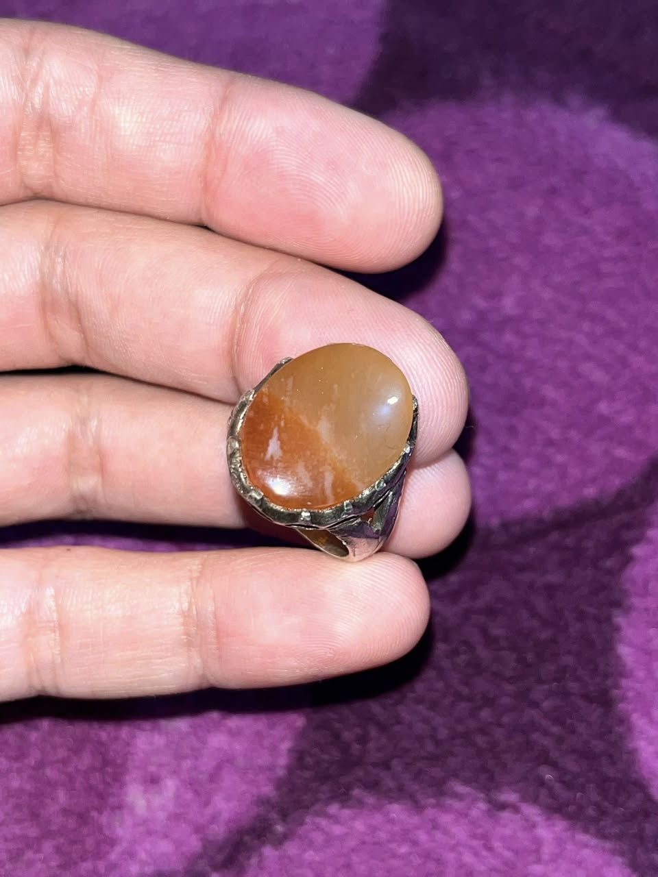 وزن 10 غرام حجر عقيق مشمشي مميزة 
السعر 35 قفل مكاني بصره


**إذا كنت صاحب هذا الإعلان وتريد حذفه لأي سبب، رجاءا أرسل رسالة إلى الدعم الفني**