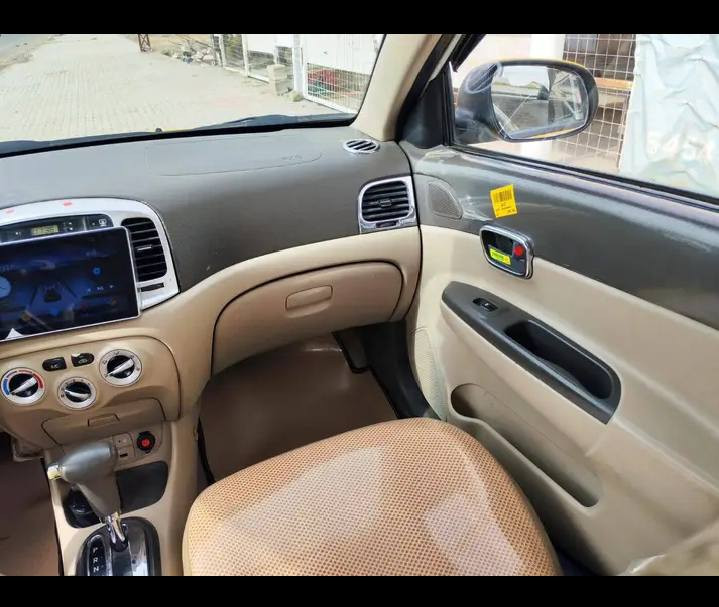 السلام عليكم 
اكسنت للبيع 
موديل 2010 وارد كوري مكفوله من التبديل وضرر فقط تلقيطات مل تكسي 
السياره رقم انبار إنكليزي مميز جديد باسمي السنوية لغايه 2030 مصفره هيئة وغرامات عنوني الموصل نينوى

تخم تاير جديد باتري جديد حداديه الاماميه والخلفيه جديدة تحكم ستيرن أربع جهات تدفئة بالكشنات الاماميه مري شفط اشاره بالمري مكينه 1600 مكفوله كير تبريد ثلج كفاله منضومه زنون اصلي شاشه اندرويد تدعم جميع البرامج كامره خلفية السياره جديده جدا وبالعافيه ع التصير من نصيبه 
السعر 98 وبيها مجال جداً بسيط 
الاتصال ***********
