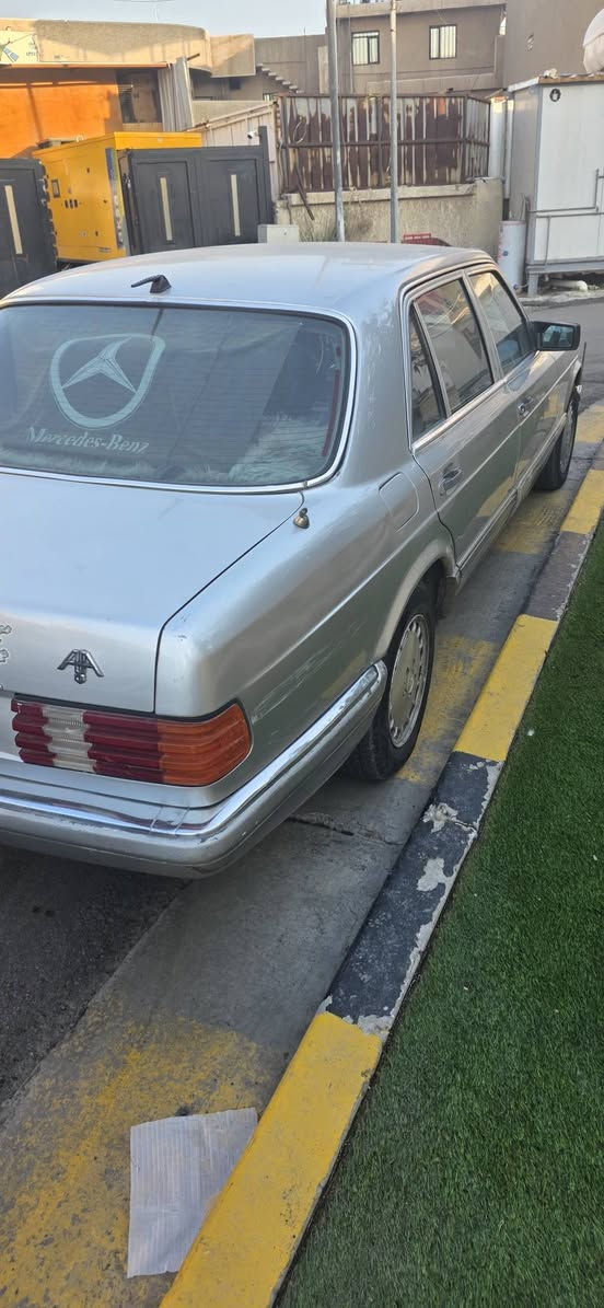 سلام عليكم ورحمة الله
مارسيدس جامبو رئاسي حجم 300موديل 1991 مكينه بطه 3000 رقم ديالى الماني تحويل مباشر 
جام كله كهرباء شغال 
تخم تاير جديد باتري جديد لايت زنون كهربائيات كلها شغاله فقط التنته تشتغل بس فالته من السجه السعر 55بيه مجال العنوان ديالى و بغداد ***********
