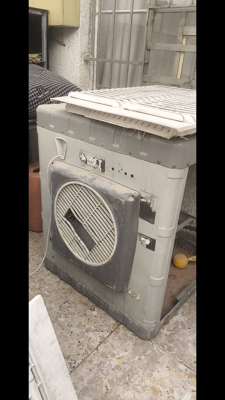 مرحبا مبردات ثنين للبيع شغالات السعر ١٠٠  العنوان شهداء العبيدي الثانيه خلف ابن خلدون ***********
