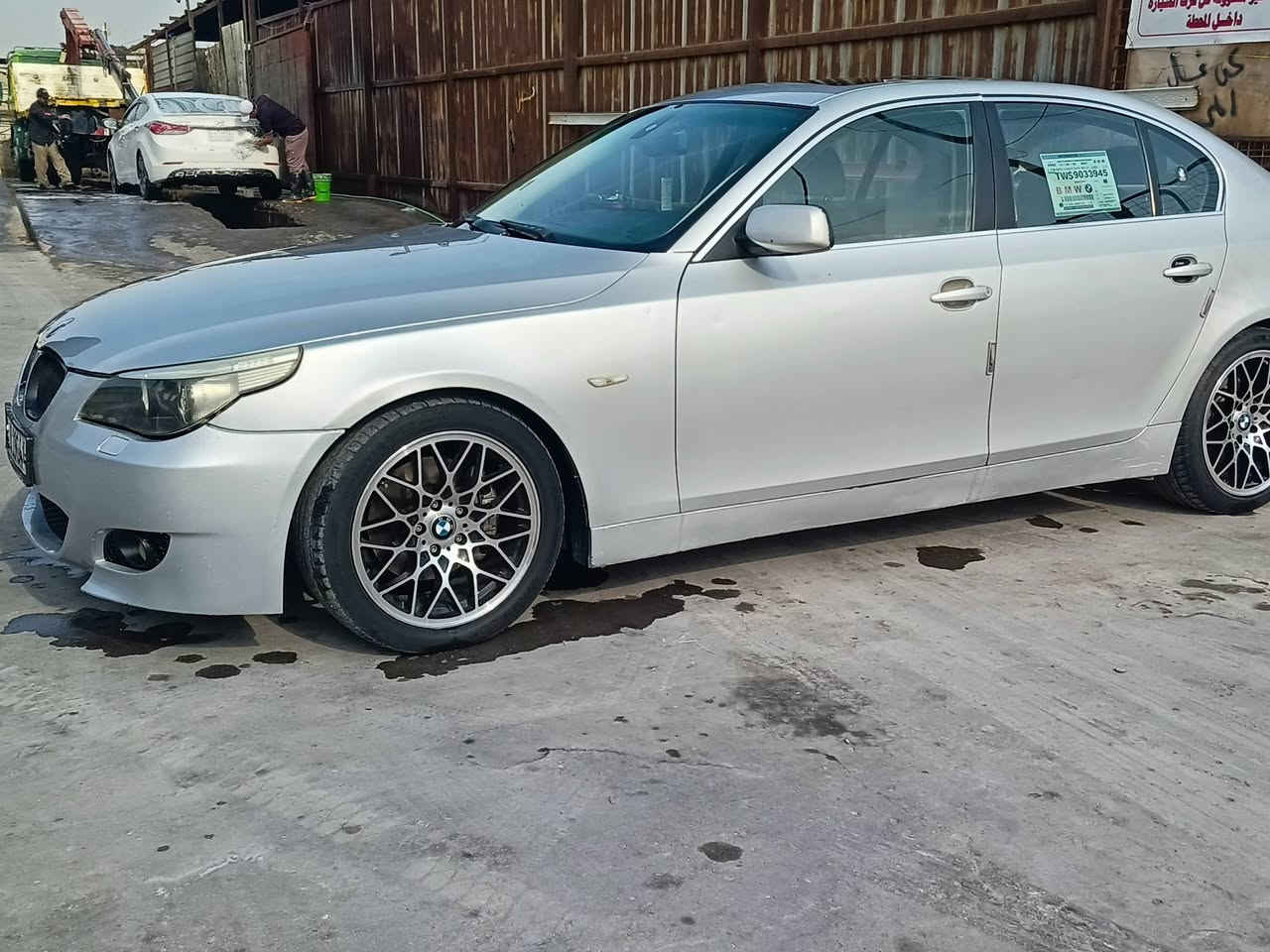 السلام عليكم موديل 2006 e60 محرك 30نوزل قصير رقم اربيل ابسمي بيه صبغ قطع جاهزه نقص حداده غرف جديده محرك ناعم بصمه فتحه دعاميات ام مكاني بصره 
السعر 115
***********
***********
