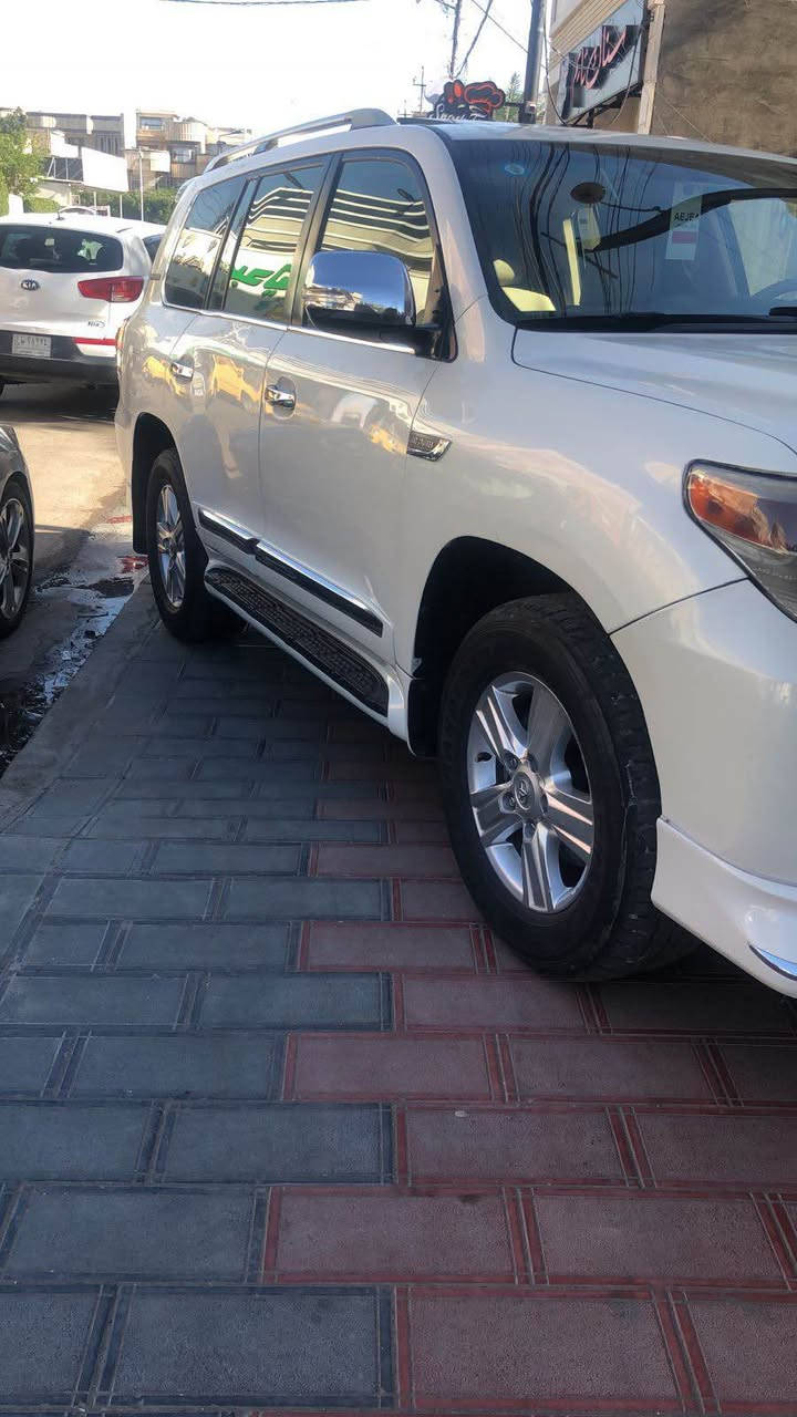 السلام عليكم
لاندكروز ٢٠١٢ ماشيه ٢٠٠ بيع او مراوس بيه صبغ بداية القمارة فقط صفحتين صبغ بسبب الشريط بدون اي حادث شرط بدون دواخل مكينه ٨ سلندر  حدادية جديدة كير مكينه مكفولات السعر ٢٩ بيه مجال للاستفسار *********** بغداد, العراق
