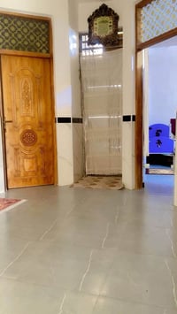 المدثرة الأولى • ٢٠٠م • غرفتين