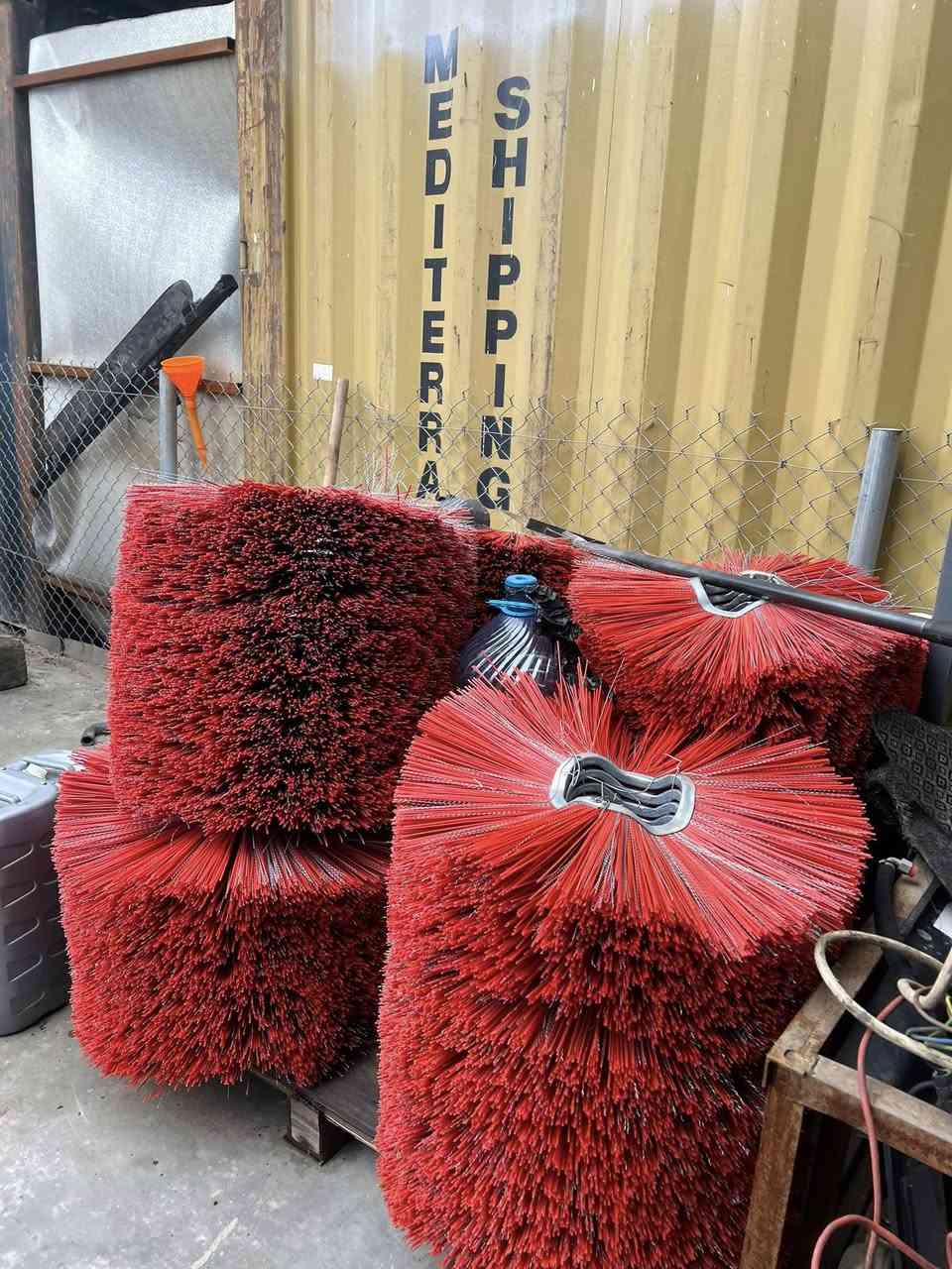 *********** ***********
